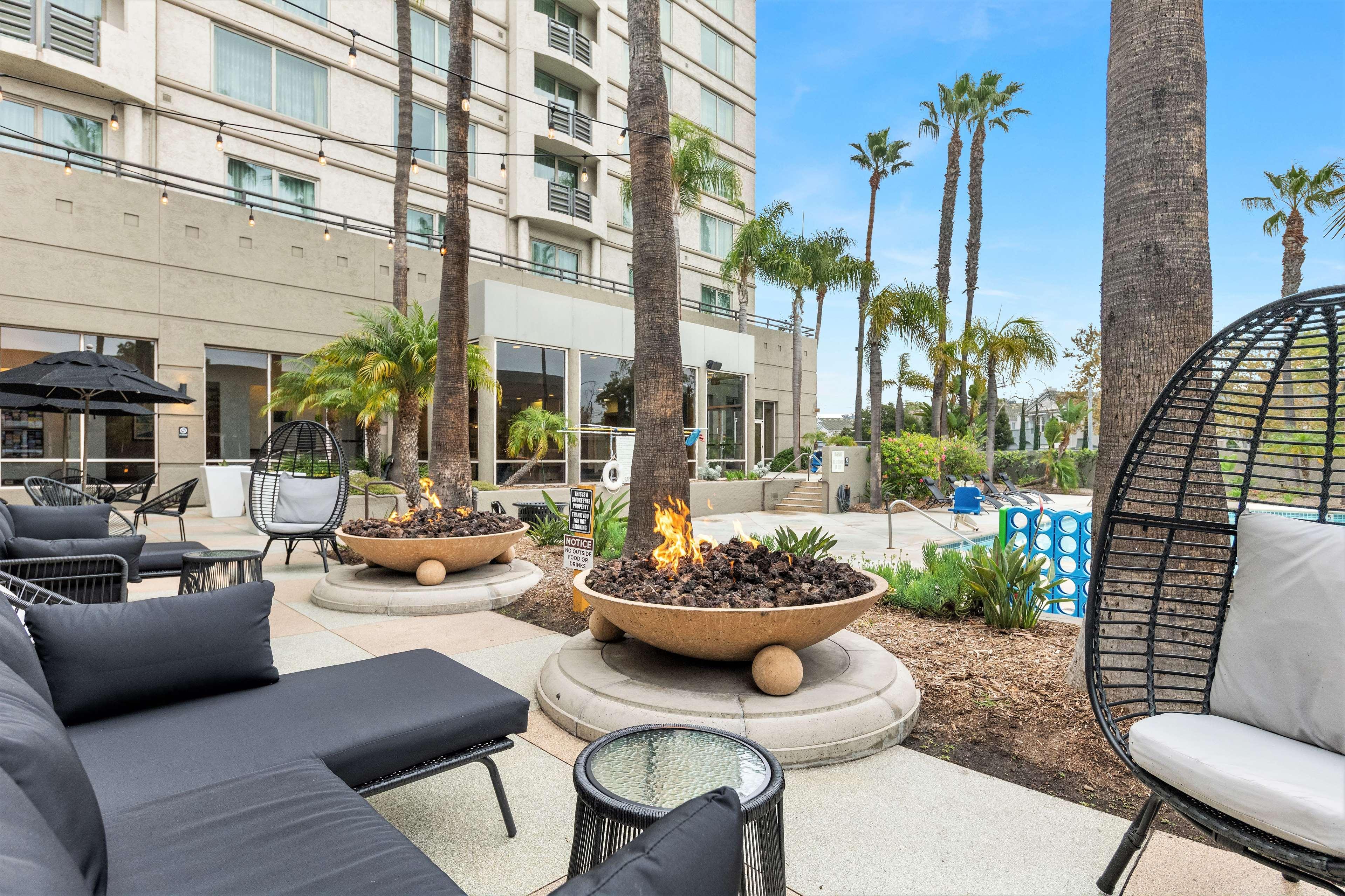 Doubletree By Hilton San Diego-Mission Valley Hotel Exterior foto