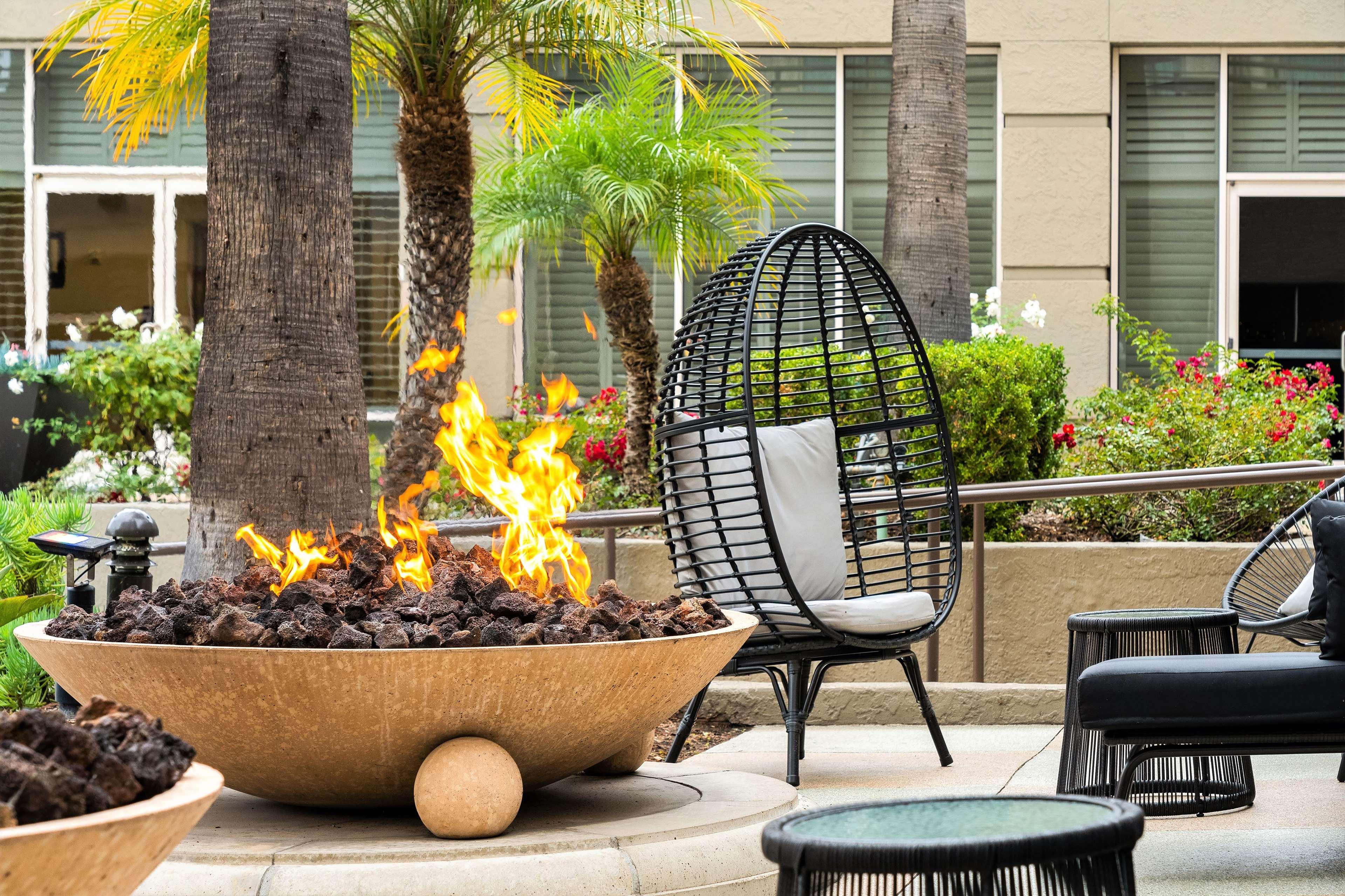 Doubletree By Hilton San Diego-Mission Valley Hotel Exterior foto